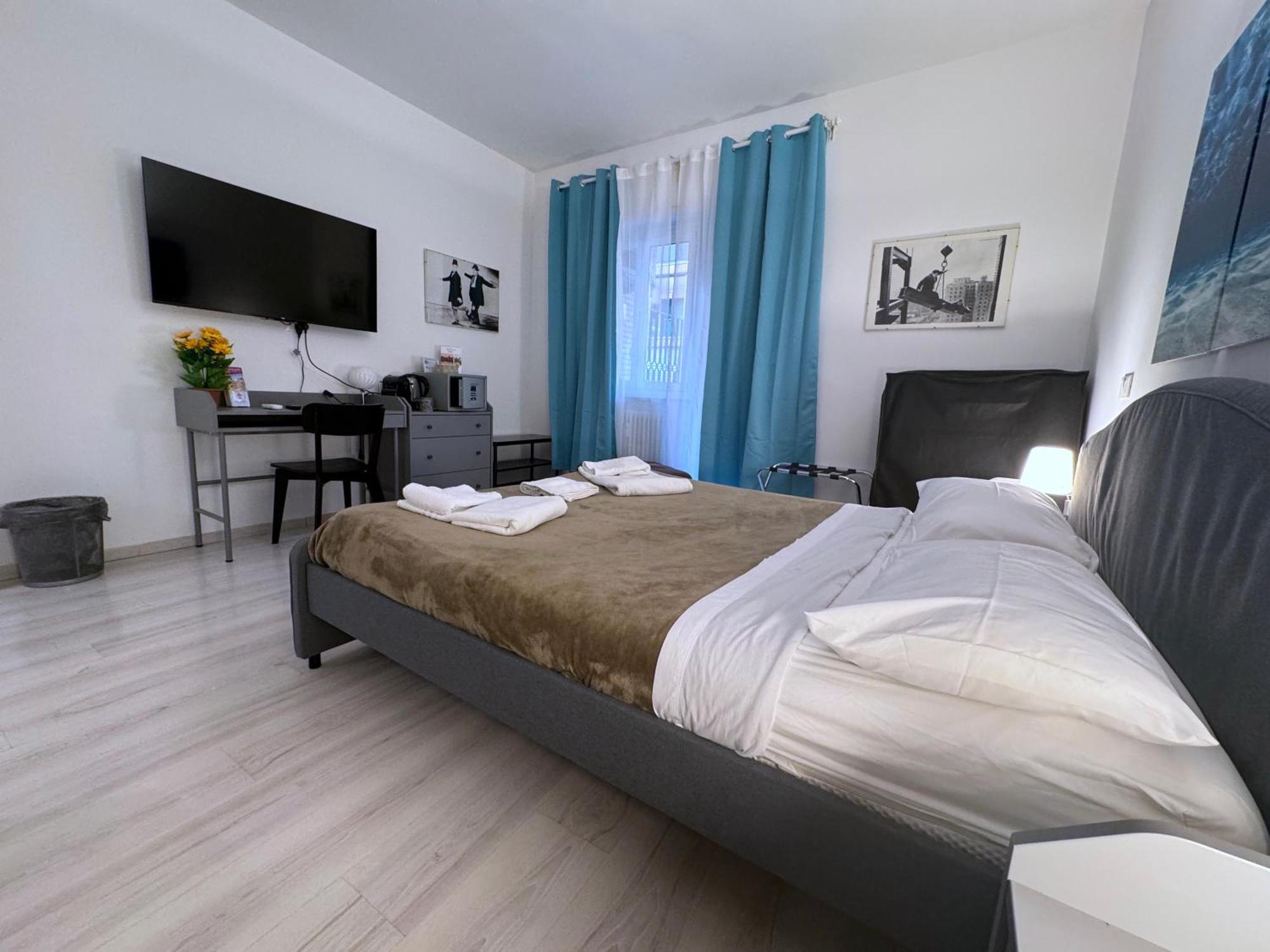 Tiburtina Suites, Roma Bagian luar foto